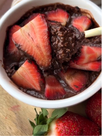 Chocolade Ganache Overnight Oats met Aardbeien